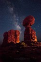 Balanced-Rock-by-night