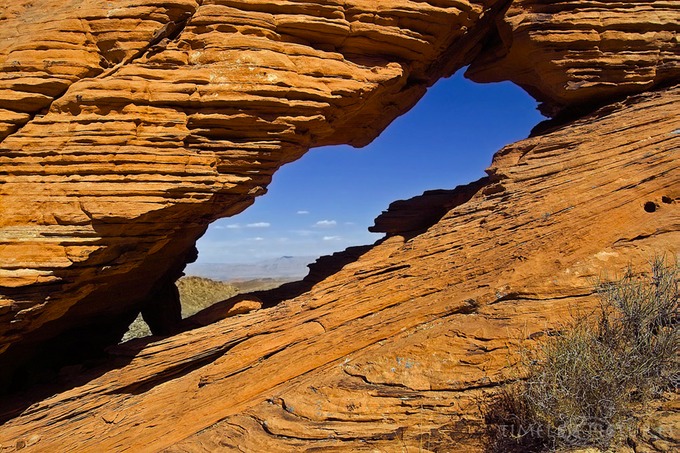 Window-Pano-Rock